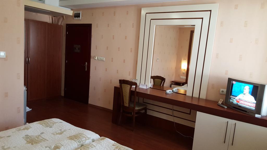 Bozukova House Hotel Szliven Szoba fotó