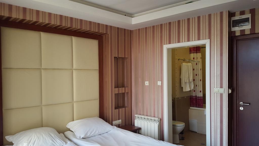 Bozukova House Hotel Szliven Szoba fotó